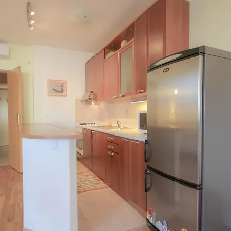 Roko Apartment *